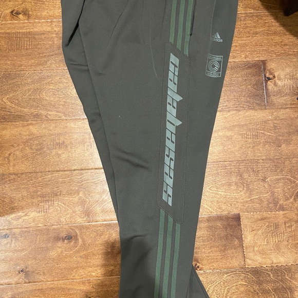 Adidas Yeezy Calabasas track pants XL Umber/Core - Picture 5 of 8